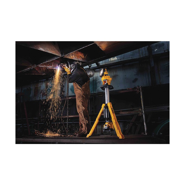 . DeWALT® 20V MAX* MATRIX™ DCL079B Cordless Tripod Light, LED Lamp, 20 VDC